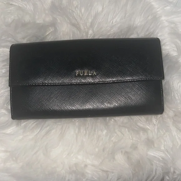 Furla Classic Flap Continental Leather Wallet EUC - Picture 5 of 15